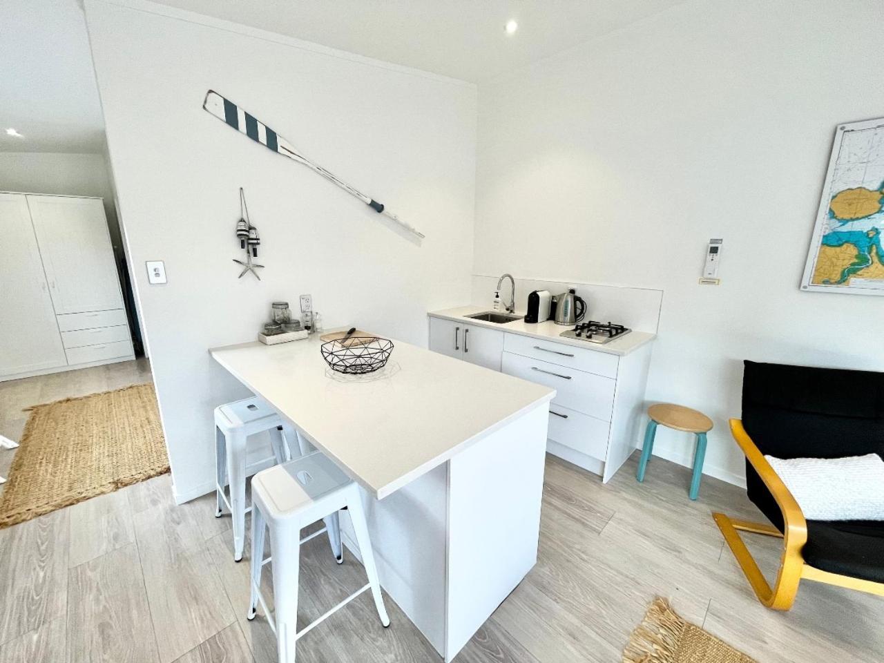 Sailor'S Cottage - Stay Waiheke Blackpool エクステリア 写真